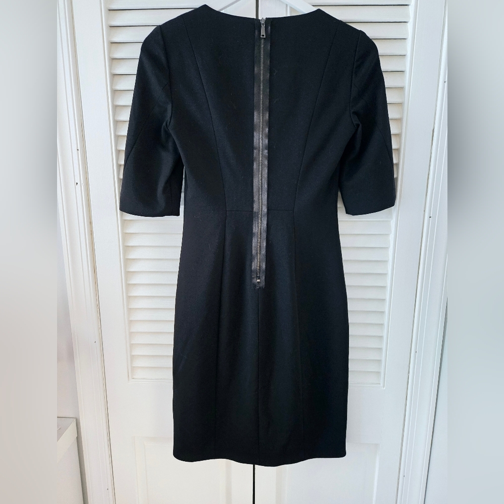 Elie Tahari Blue Metallic Watercolor Sheath Dress Size 0 - Picture 9 of 10